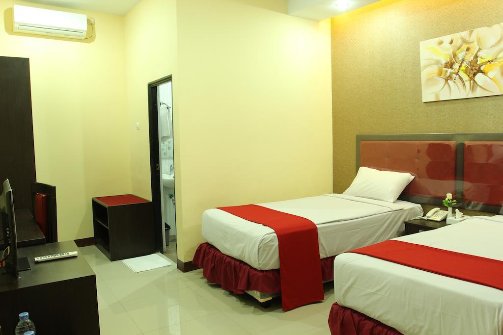 בוגור Gumilang Hotel חדר תמונה