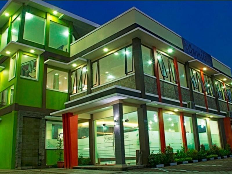 בוגור Gumilang Hotel מראה חיצוני תמונה
