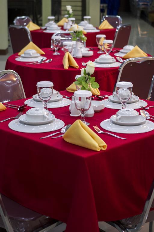 בוגור Gumilang Hotel מראה חיצוני תמונה