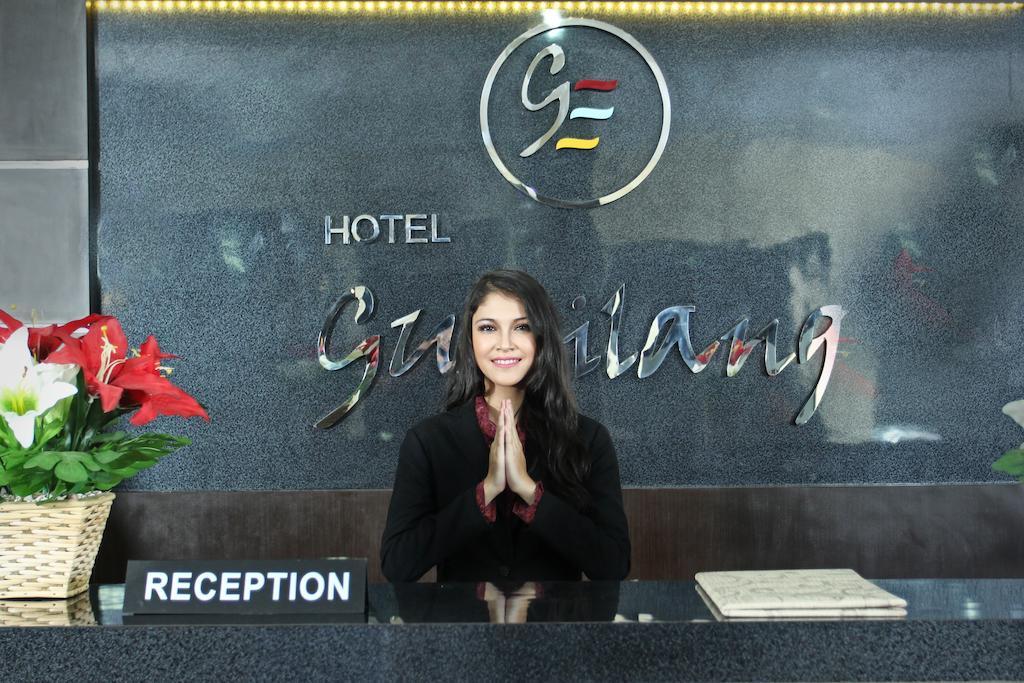 בוגור Gumilang Hotel מראה חיצוני תמונה