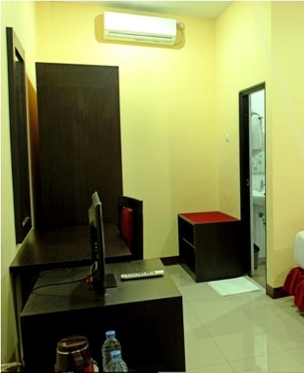 בוגור Gumilang Hotel חדר תמונה